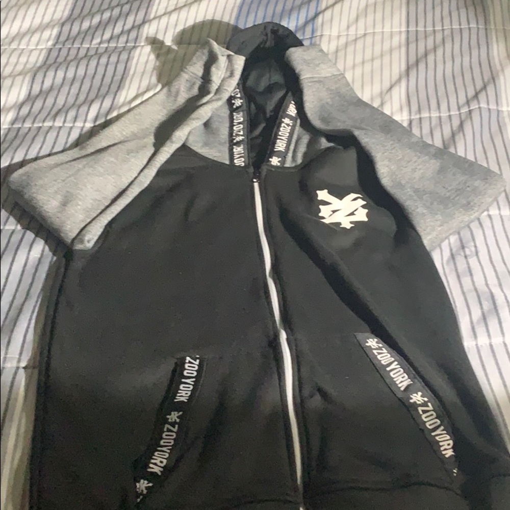Zoo York sweatshirts-six L/G (14-16)